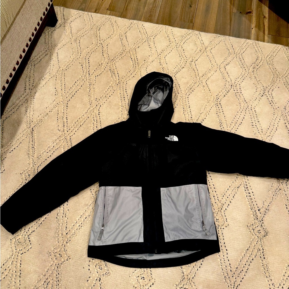 North face boys ski jacket
